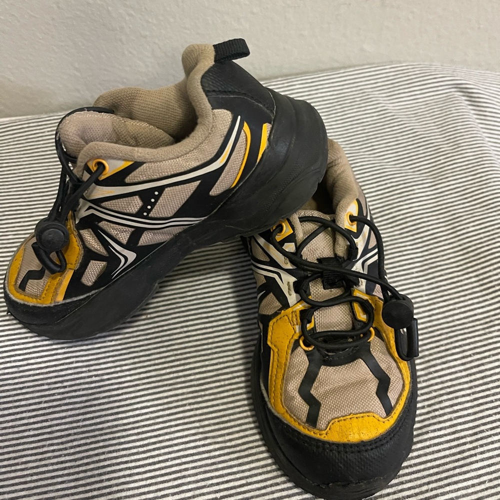 Toddler Zara sneakers